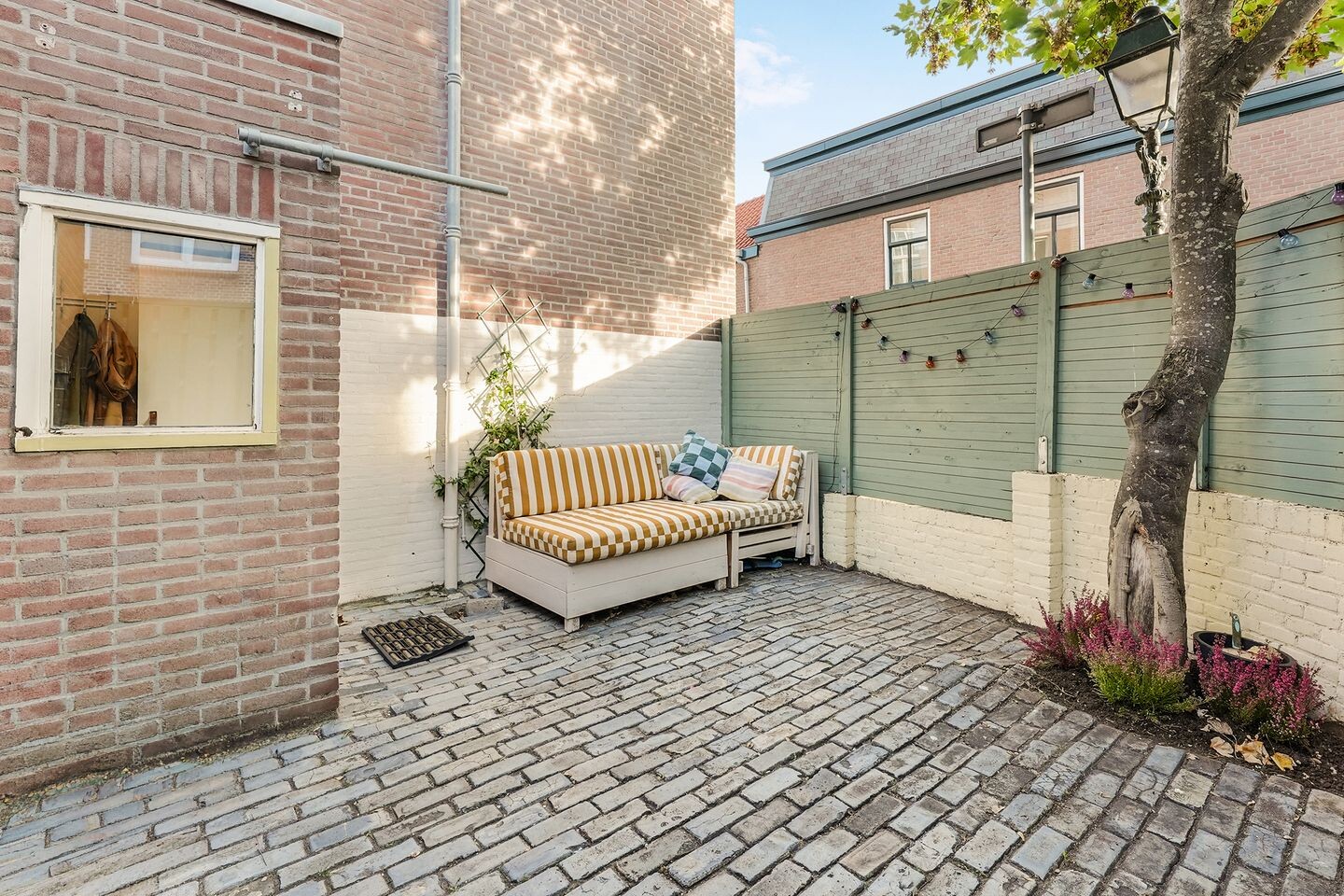 Twee-onder-één-kap te koop: Werfstraat 255, 'S-Gravenhage