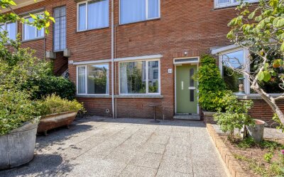 Gevers Deynootweg 44