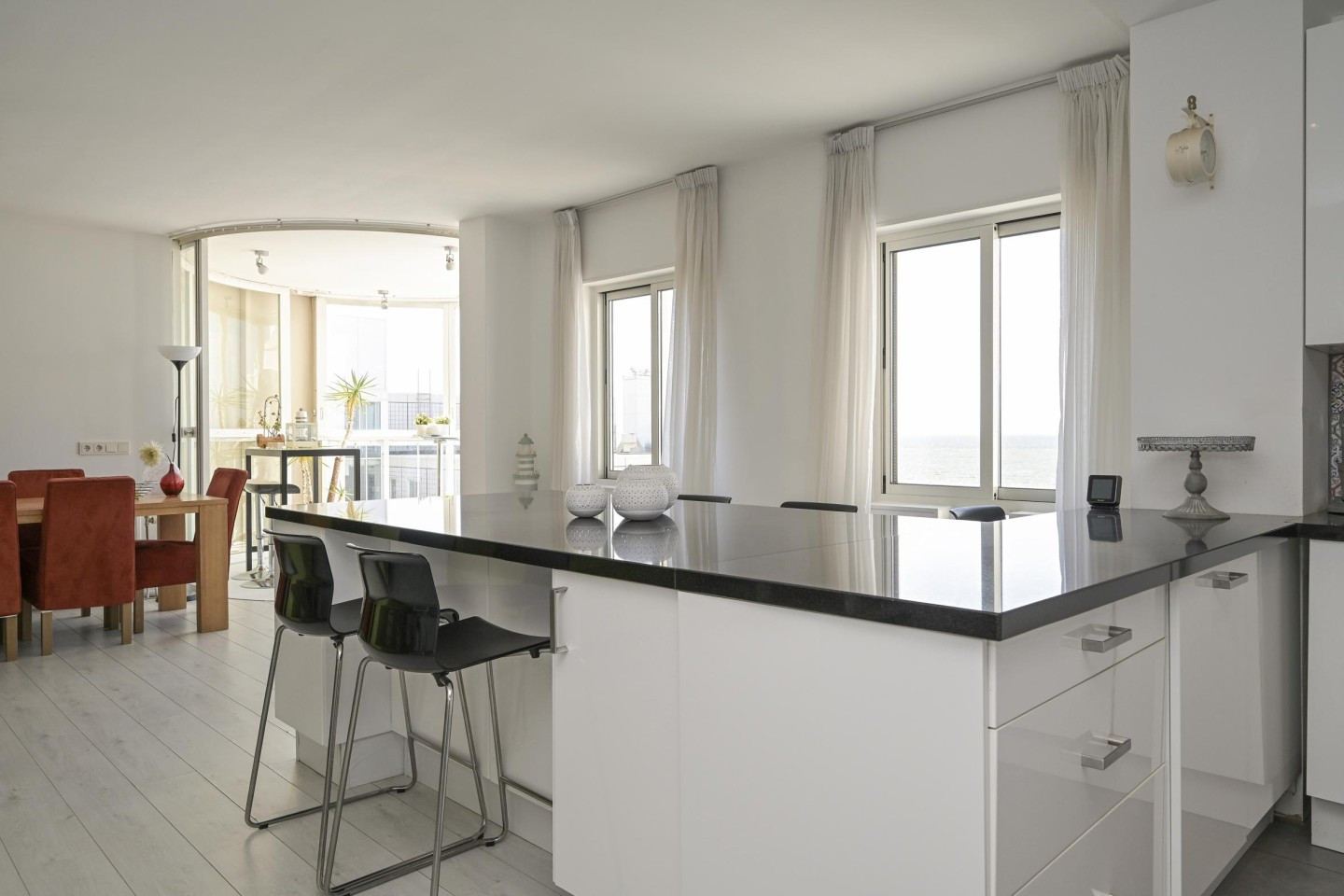 Appartement te koop: Seinpostduin 156, 'S-Gravenhage