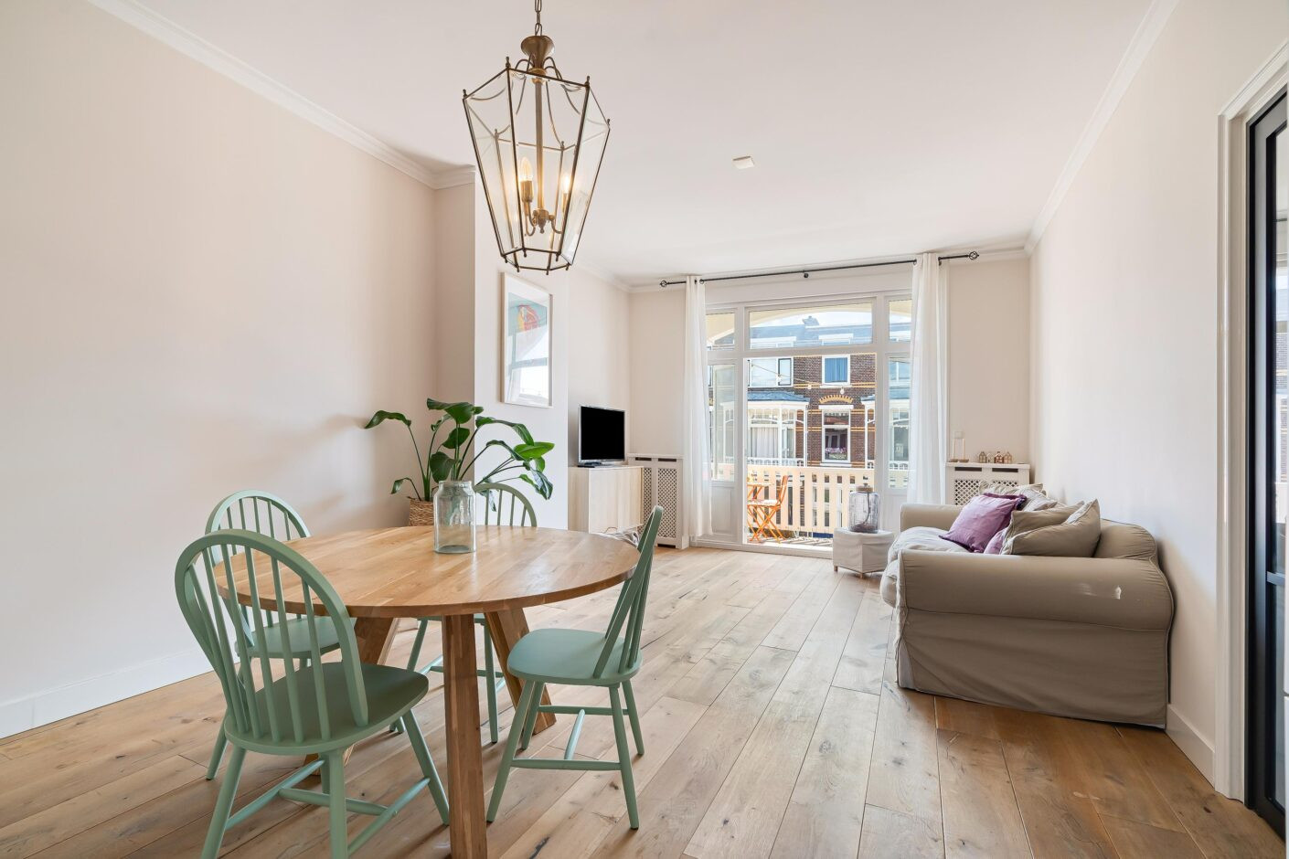 Appartement te koop: Dirk Hoogenraadstraat 112, 'S-Gravenhage