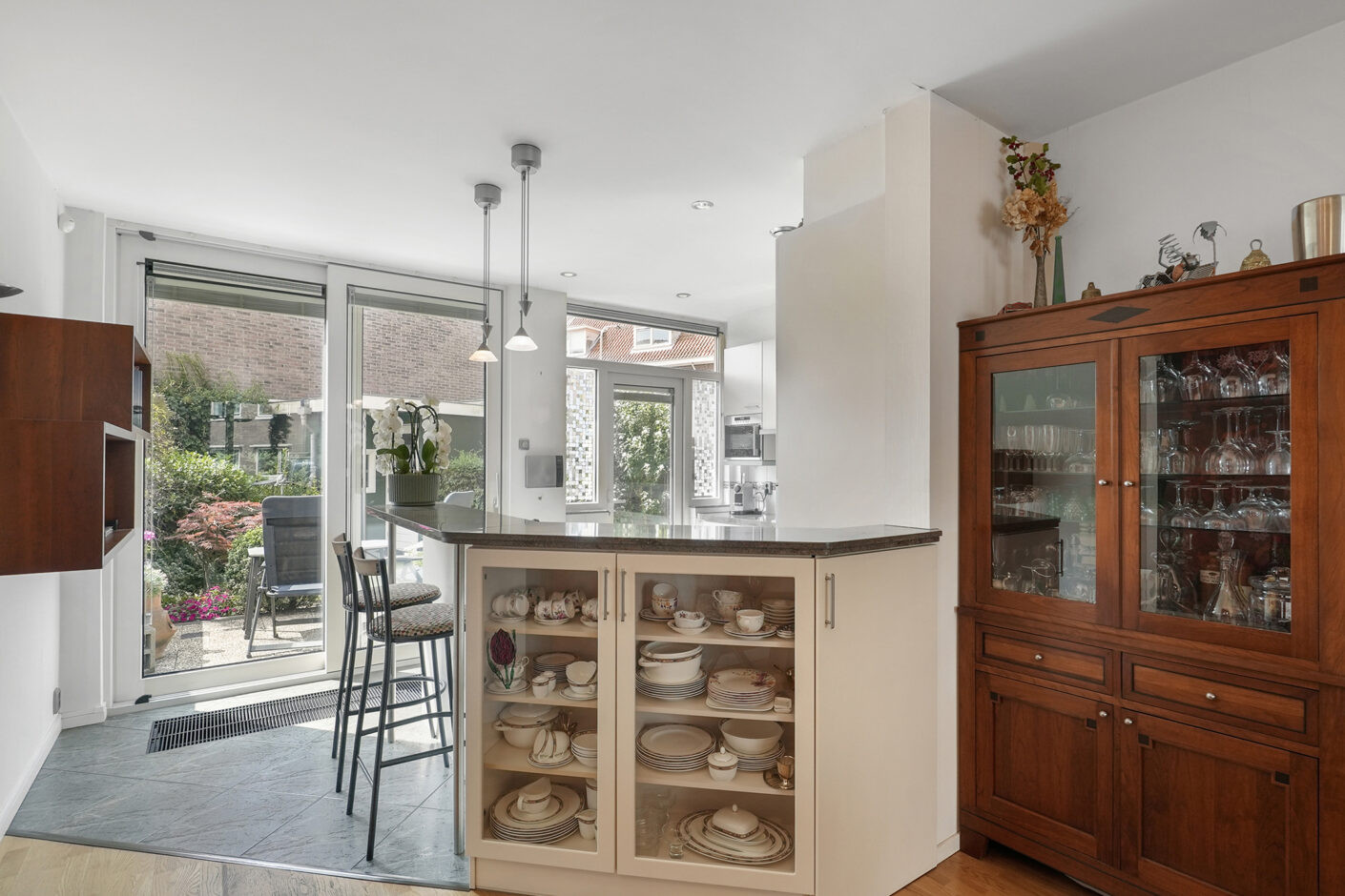 Appartement te koop: Harstenhoekweg 203, 'S-Gravenhage