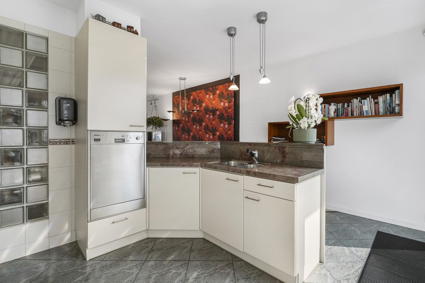 Appartement te koop: Harstenhoekweg 203, 'S-Gravenhage