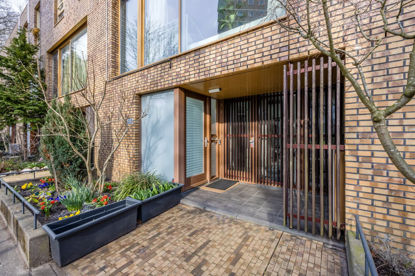 Tussenwoning te koop: Vlamenburg 208, 'S-Gravenhage