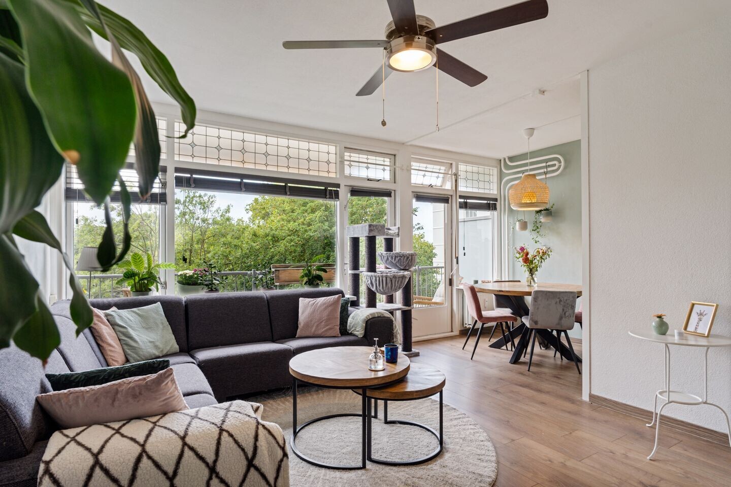 Appartement te koop: Elviraland 220, 'S-Gravenhage