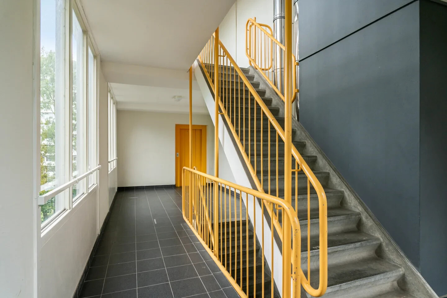 Appartement te koop: Elviraland 220, 'S-Gravenhage