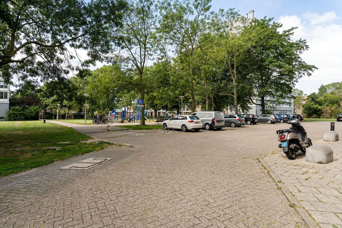 Appartement te koop: Elviraland 220, 'S-Gravenhage