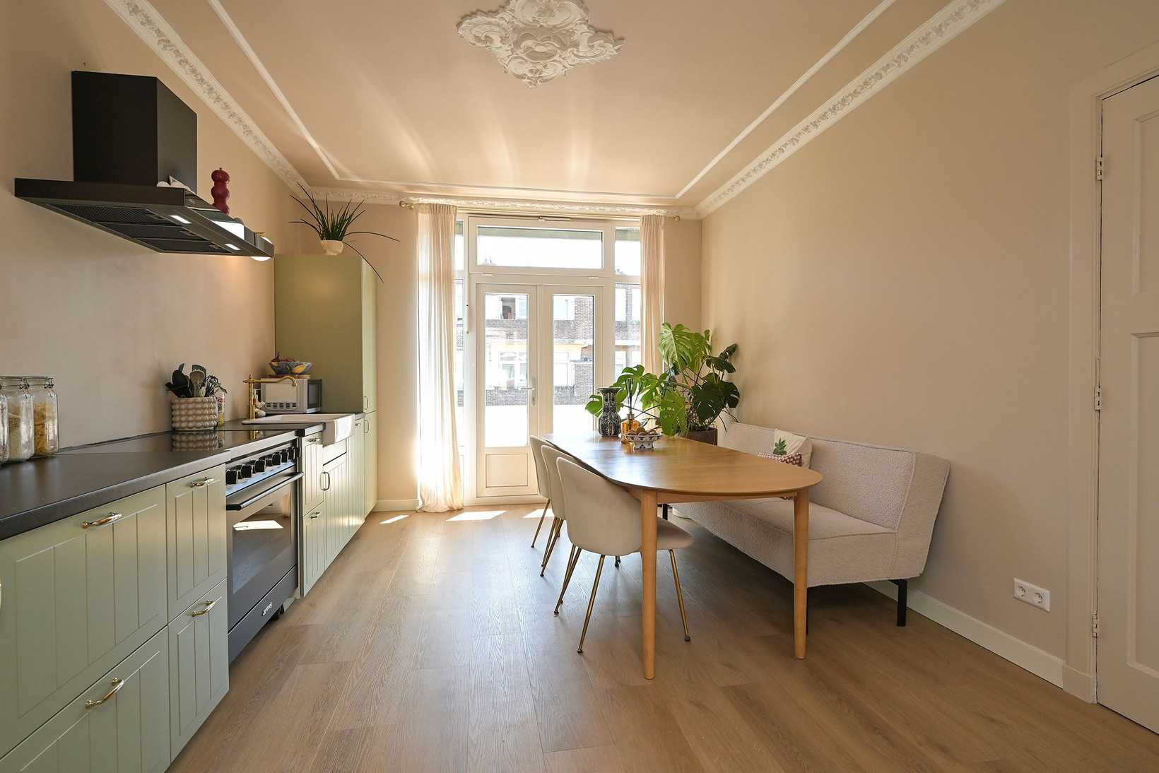 Appartement te koop: Theresiastraat 377, 'S-Gravenhage
