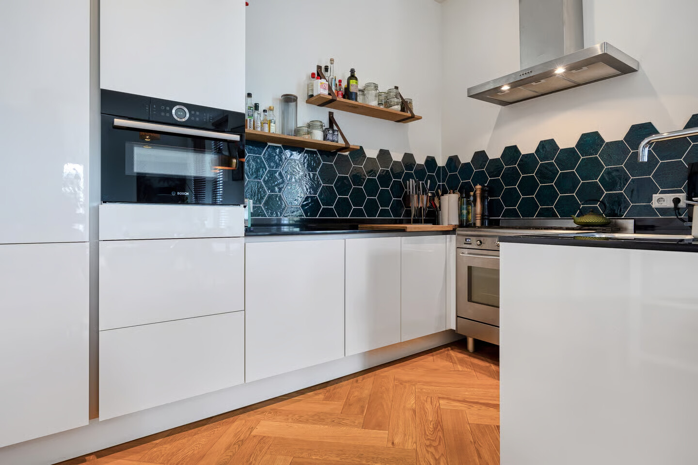 Appartement te koop: Johannes Camphuijsstraat 274, 'S-Gravenhage