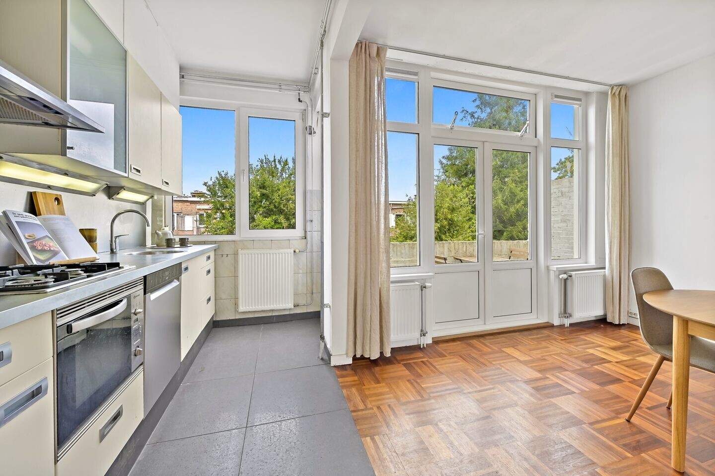 Appartement te koop: Van der Capellenstraat 56, 'S-Gravenhage