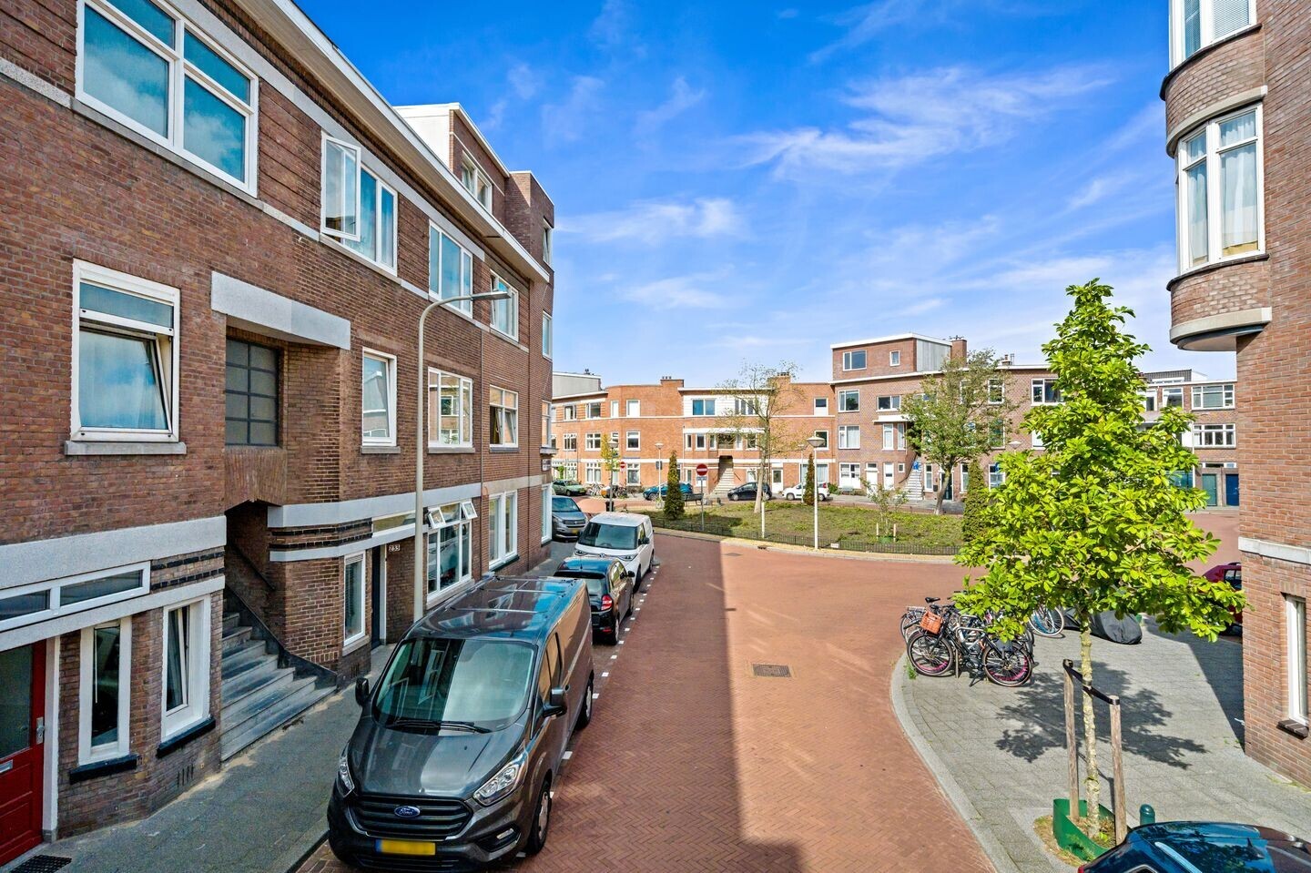 Woning te koop: 2e Joan Maetsuyckerstraat 235, 'S-Gravenhage