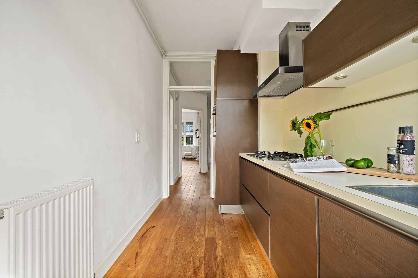 Woning te koop: 2e Joan Maetsuyckerstraat 235, 'S-Gravenhage