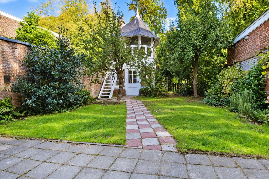 Appartement te koop: Bezuidenhoutseweg 112A, 'S-Gravenhage