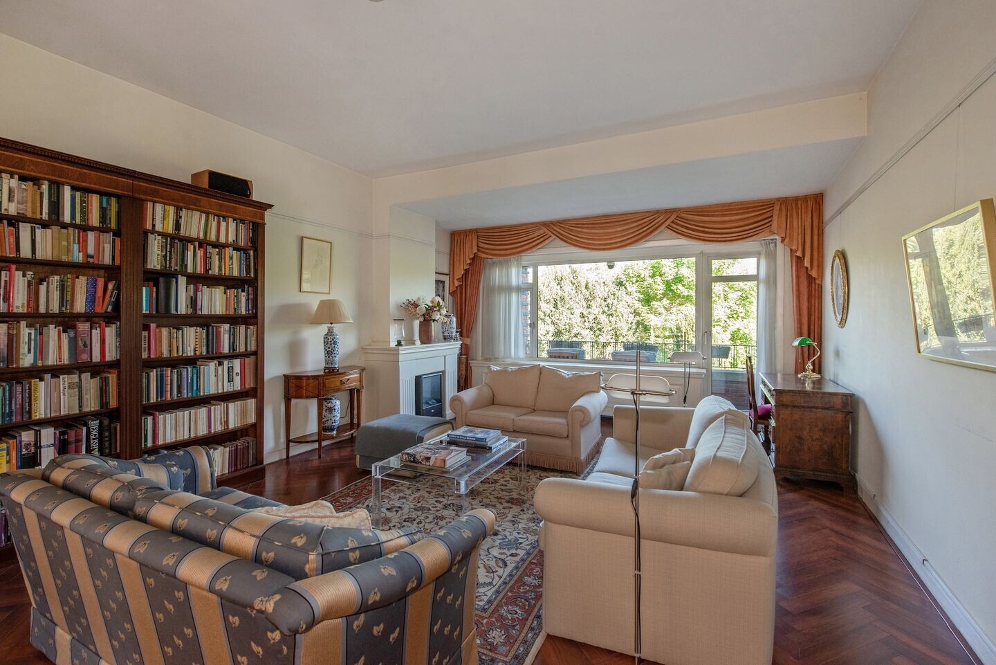 Appartement te koop: Offenberglaan 1-42, 'S-Gravenhage
