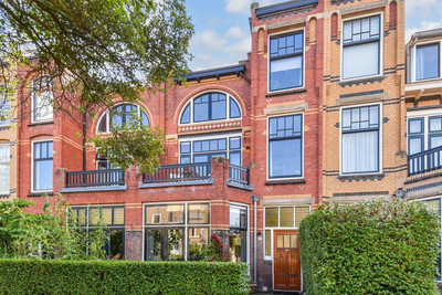 Emmastraat 45