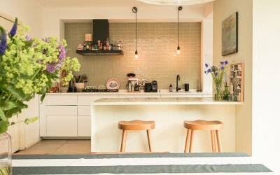 Van Tedinge. 8