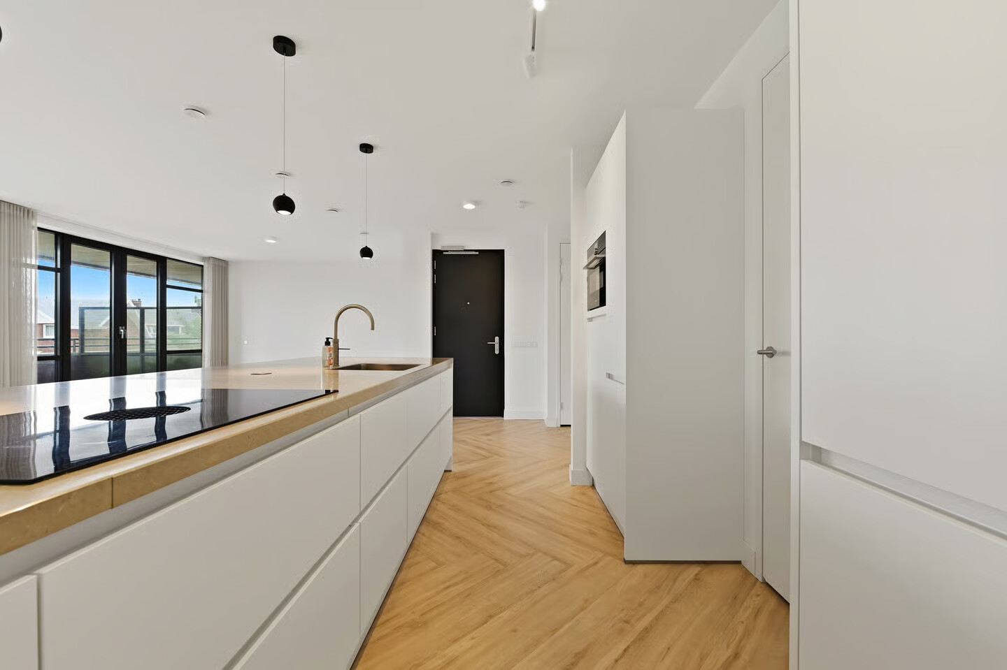 Appartement te koop: Bronovolaan 1B3, 'S-Gravenhage