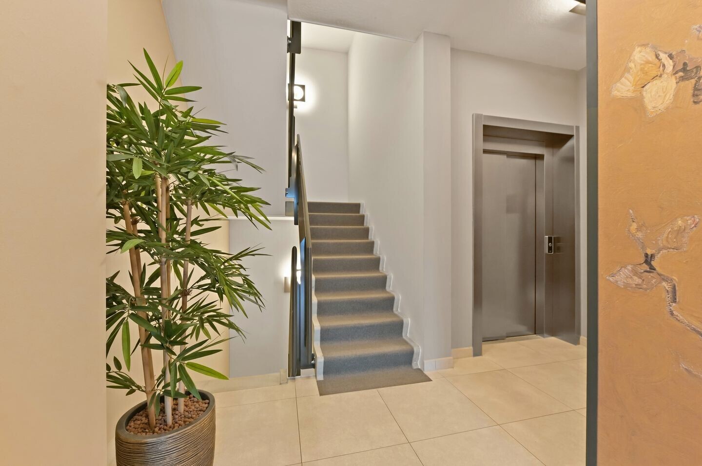 Appartement te koop: Bronovolaan 1B3, 'S-Gravenhage