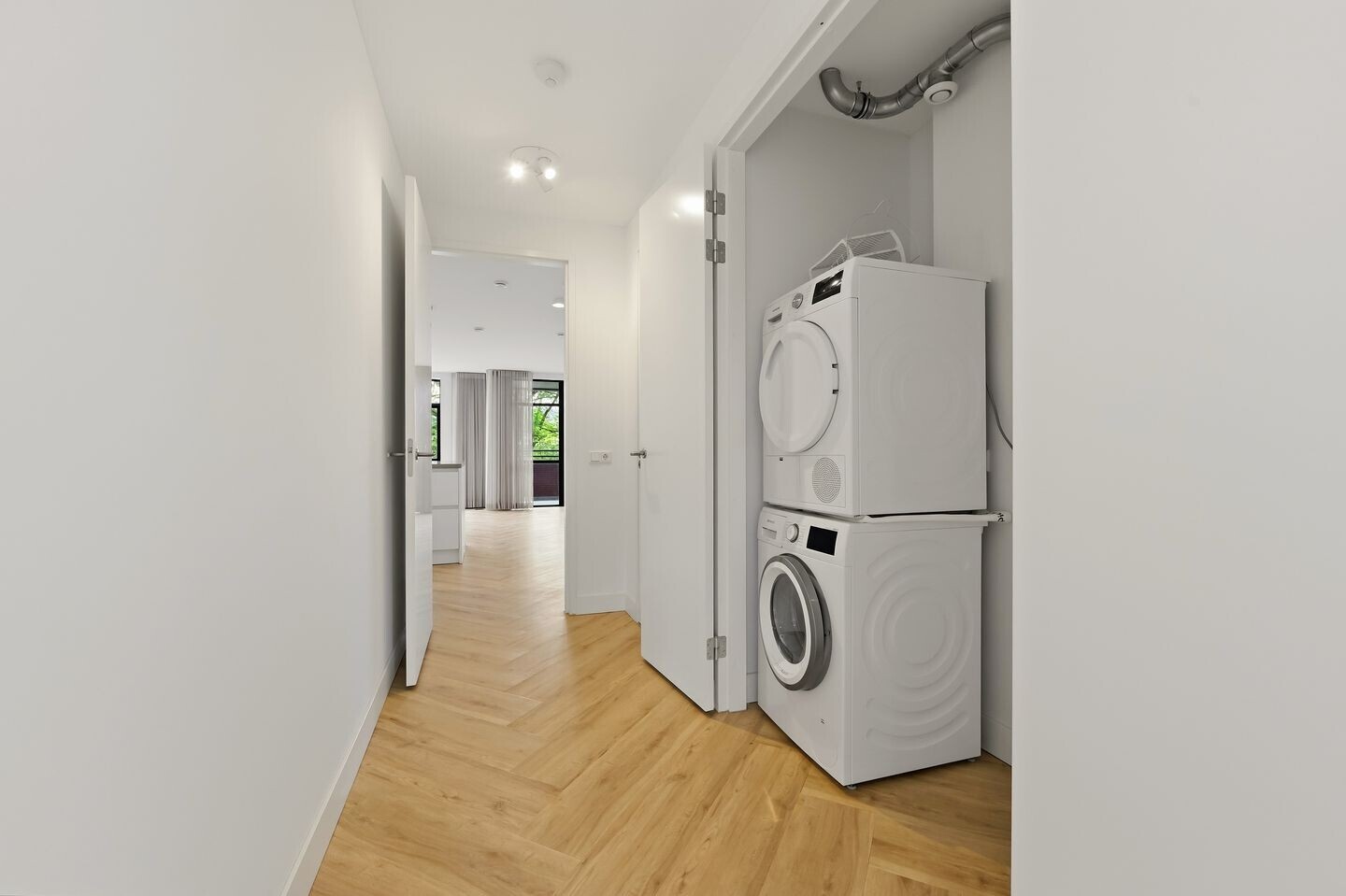 Appartement te koop: Bronovolaan 1B3, 'S-Gravenhage