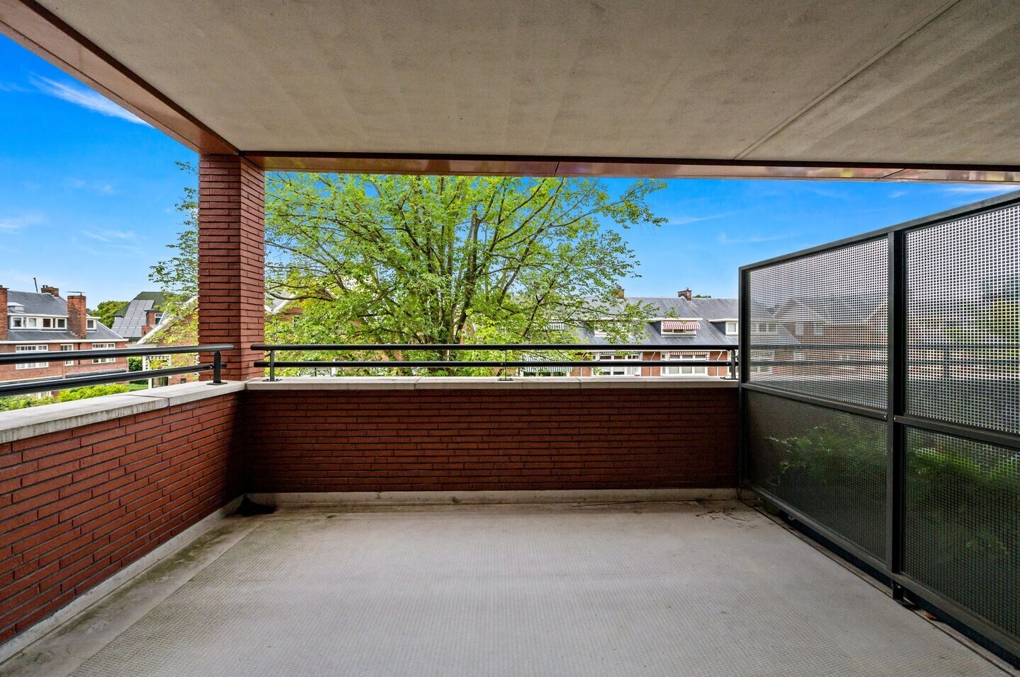Appartement te koop: Bronovolaan 1B3, 'S-Gravenhage