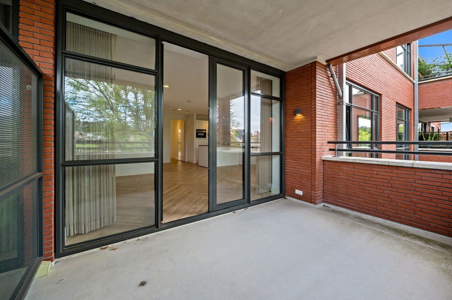 Appartement te koop: Bronovolaan 1B3, 'S-Gravenhage