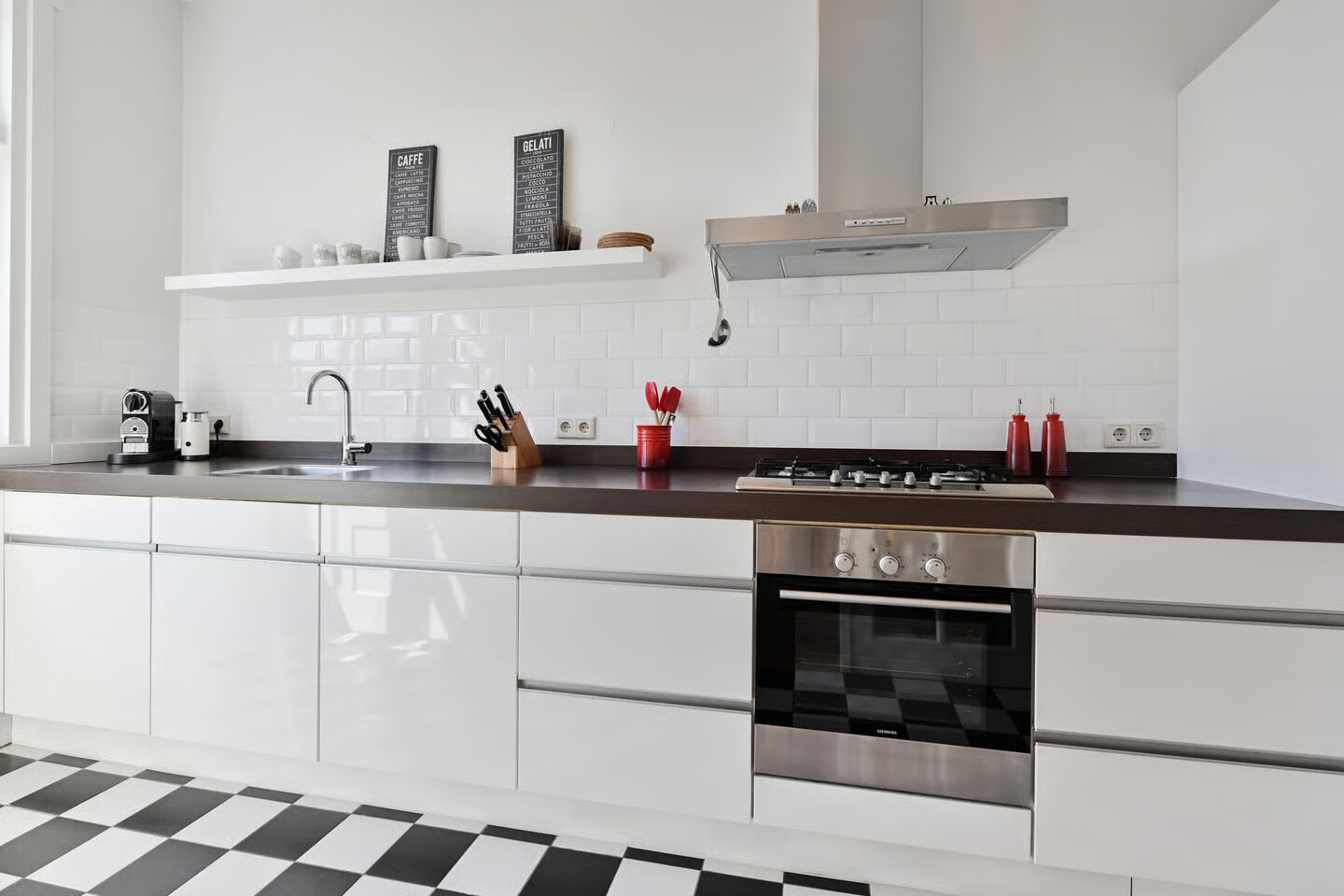 Appartement te koop: Waalsdorperweg 299, 'S-Gravenhage