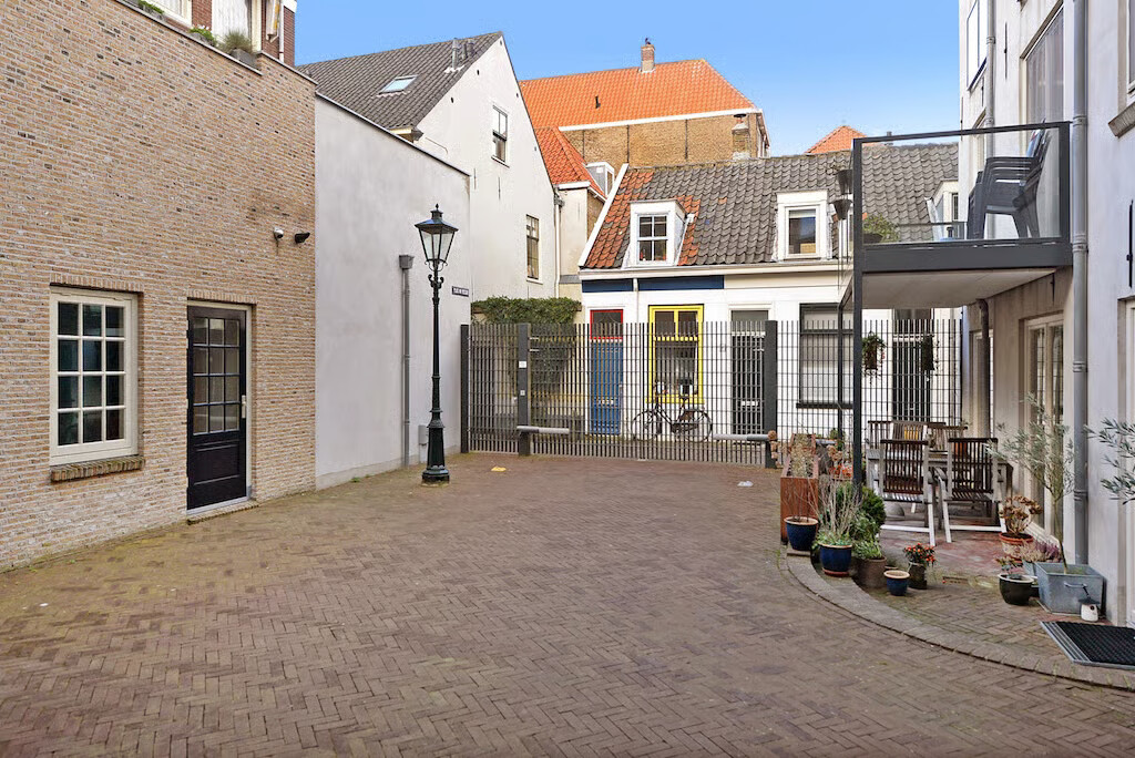 Appartement te koop: Visstraat 5B, Delft