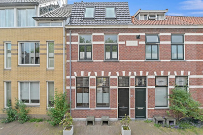 Doelenstraat 93
