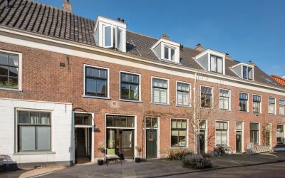 Van der Mas. 6