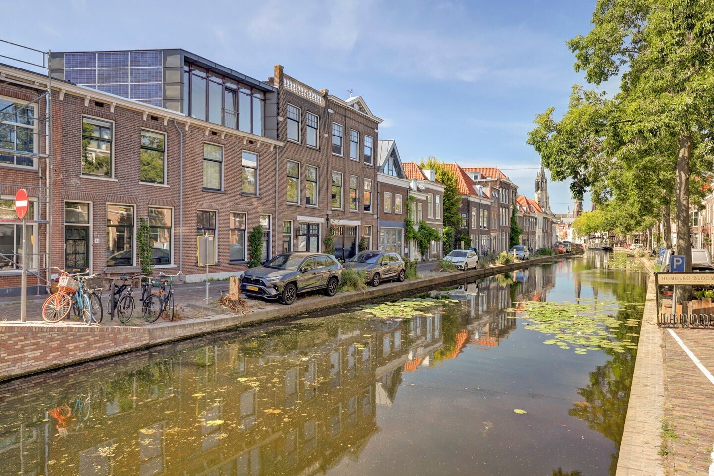 Tussenwoning te koop: Achterom 34, Delft