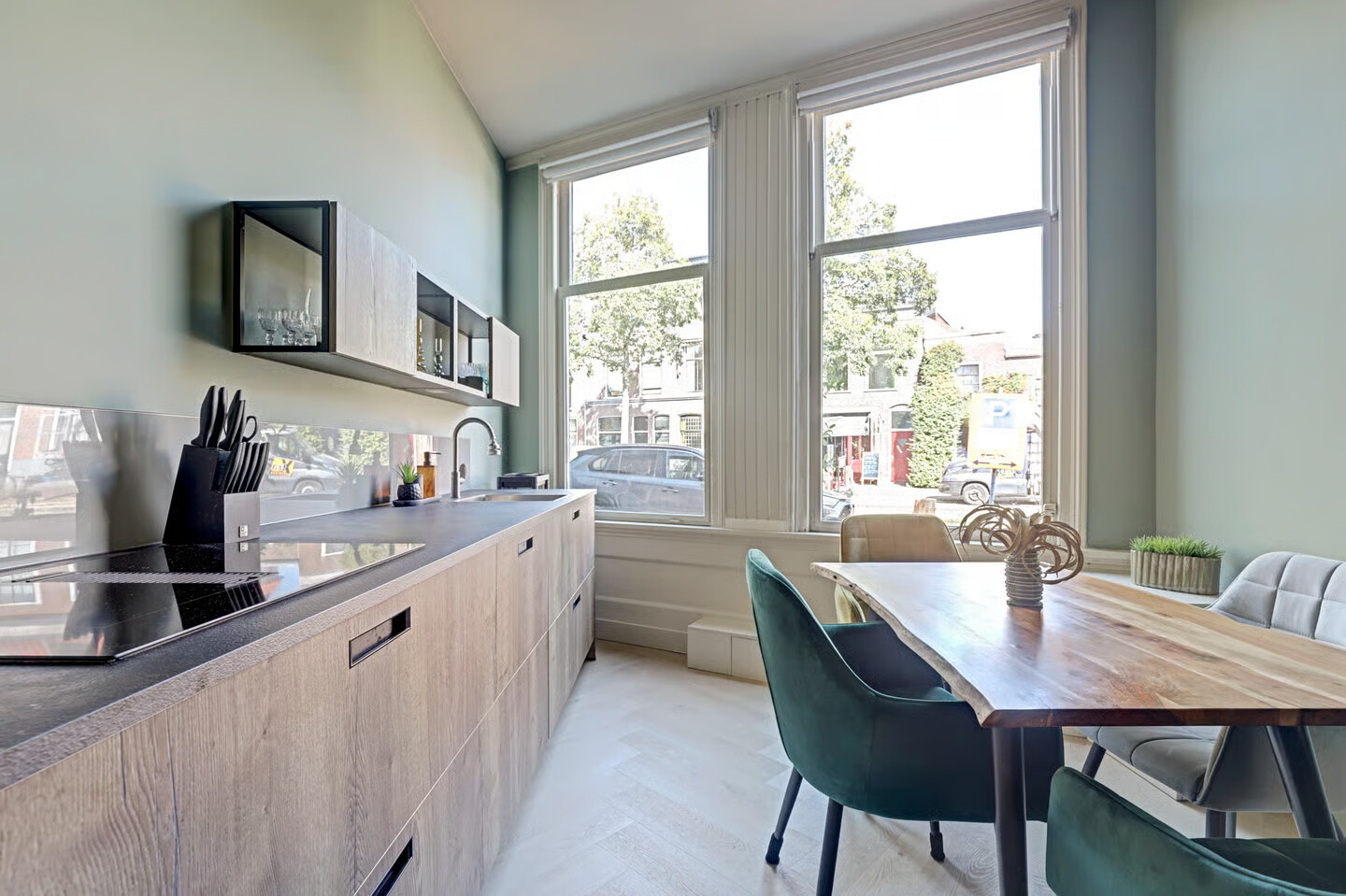 Tussenwoning te koop: Achterom 34, Delft