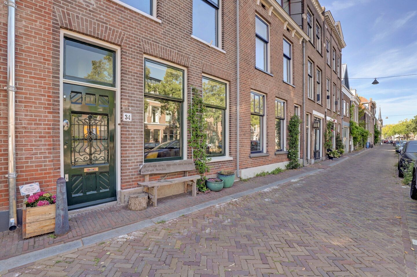 Tussenwoning te koop: Achterom 34, Delft