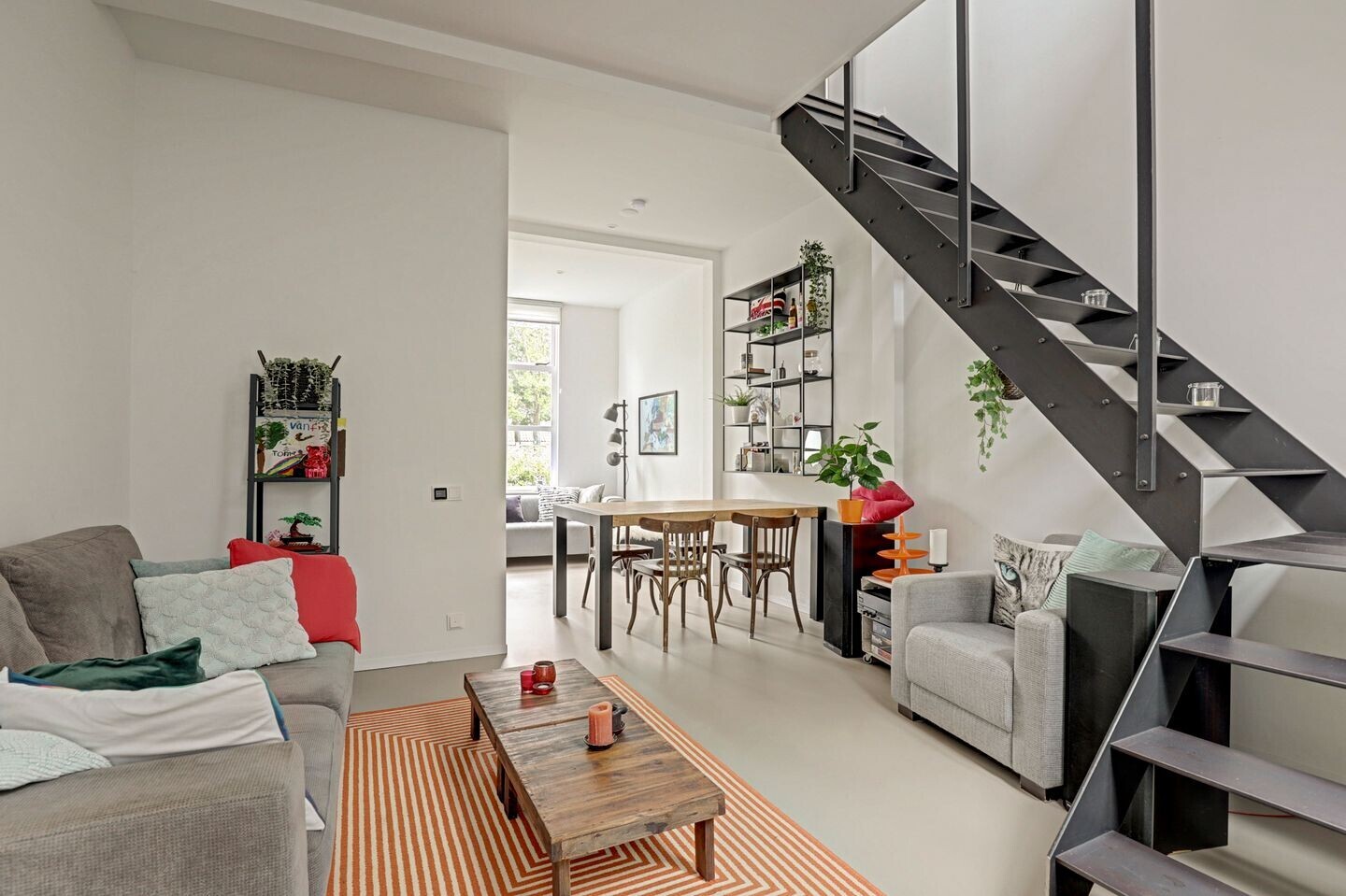 Tussenwoning te koop: Yperstraat 176, Delft