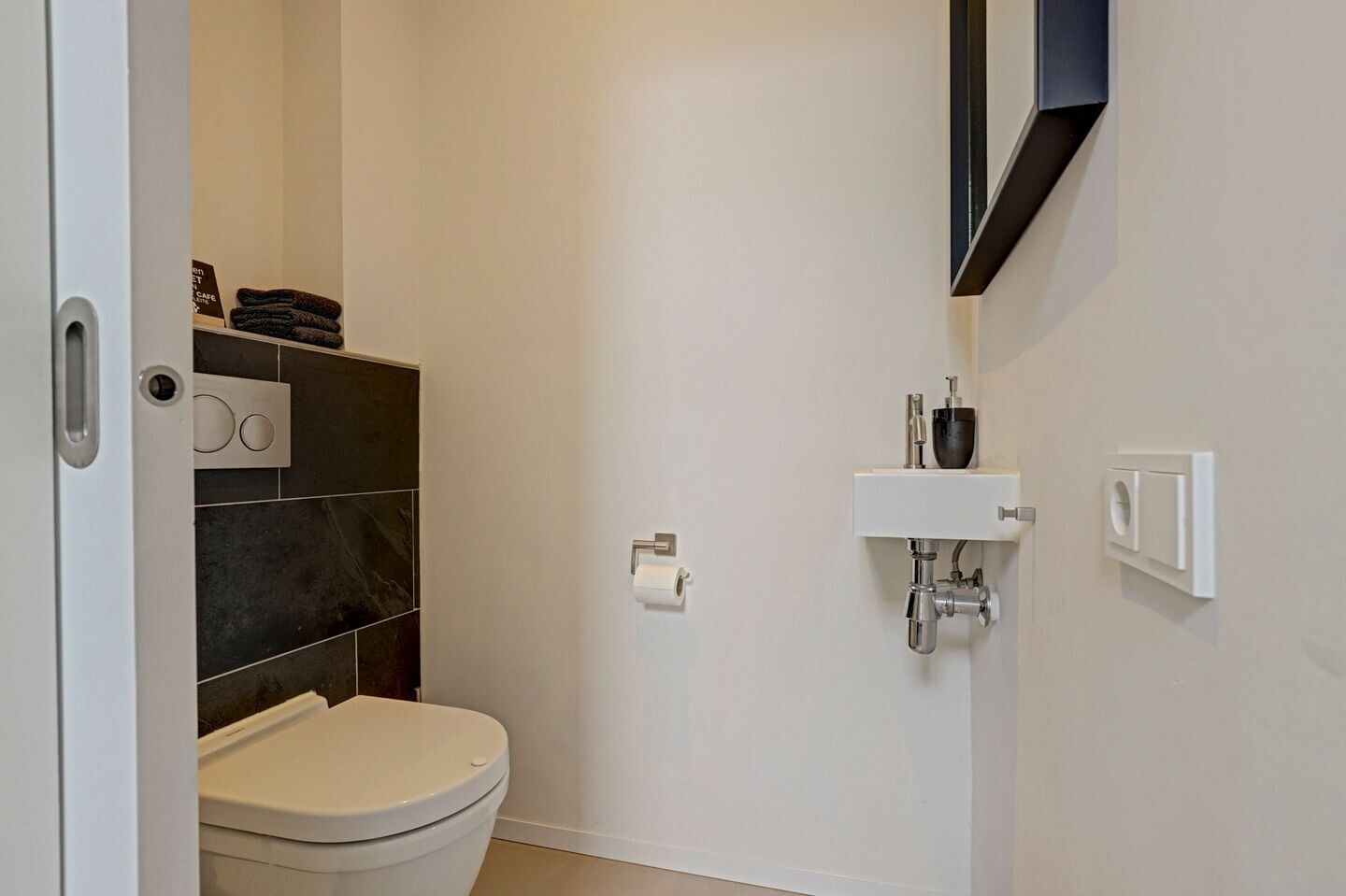 Tussenwoning te koop: Yperstraat 176, Delft