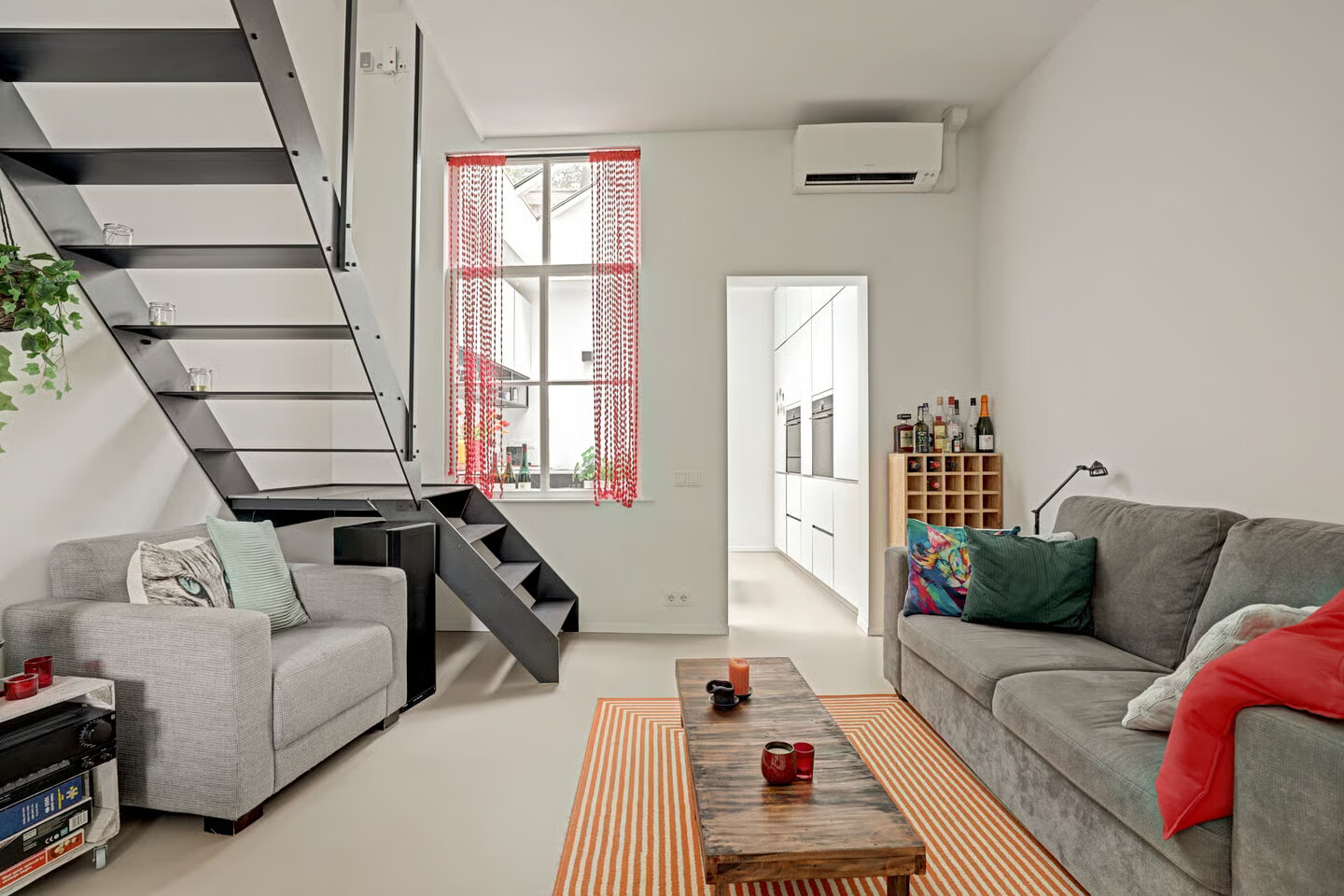 Tussenwoning te koop: Yperstraat 176, Delft