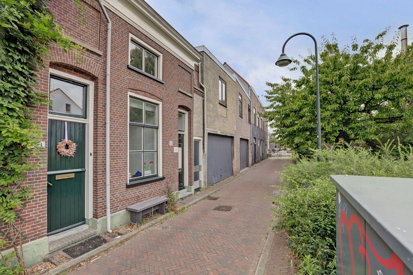 Tussenwoning te koop: Yperstraat 176, Delft