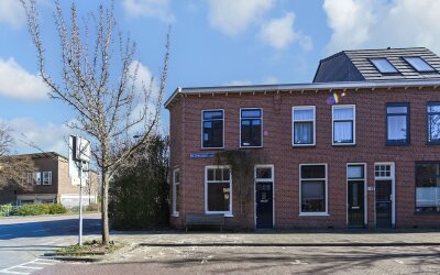 De Genestet. 37