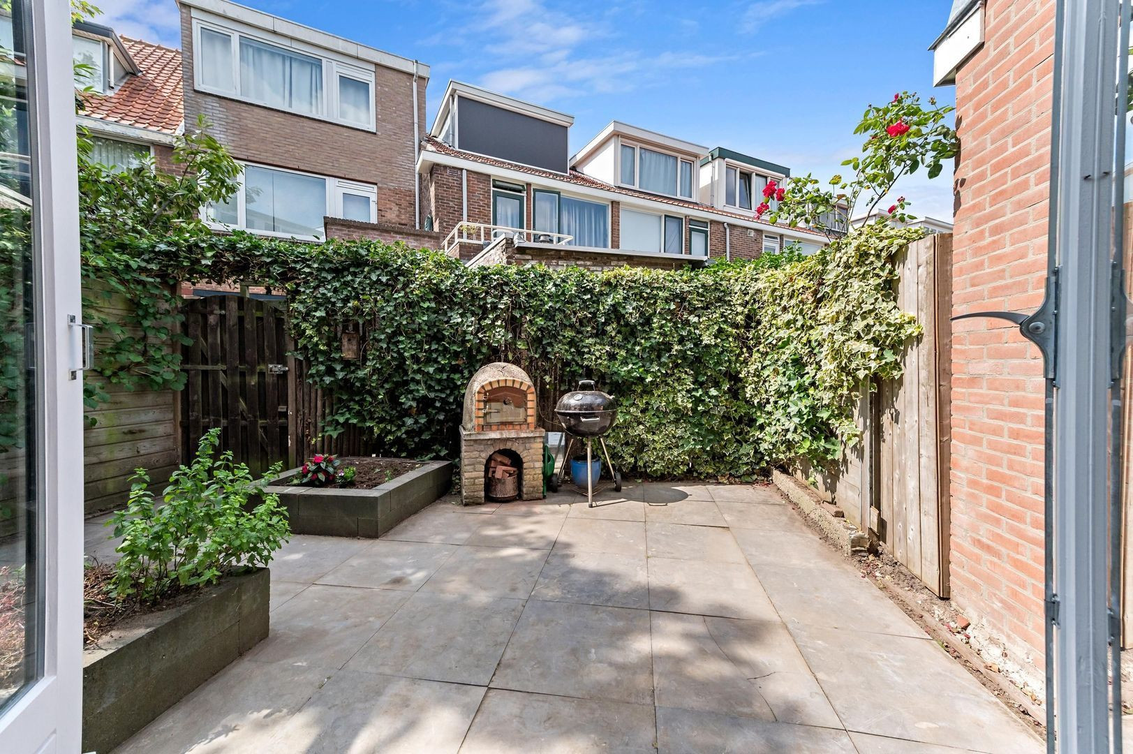 Tussenwoning te koop: Van Heemstrastraat 26, Delft