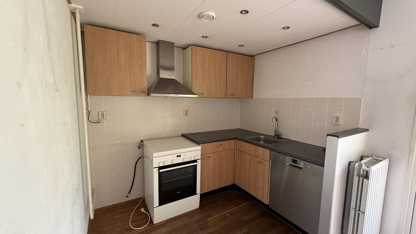 Tussenwoning te koop: Carthuyzerstraat 27, Delft