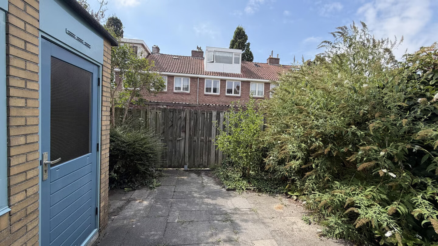 Tussenwoning te koop: Carthuyzerstraat 35, Delft