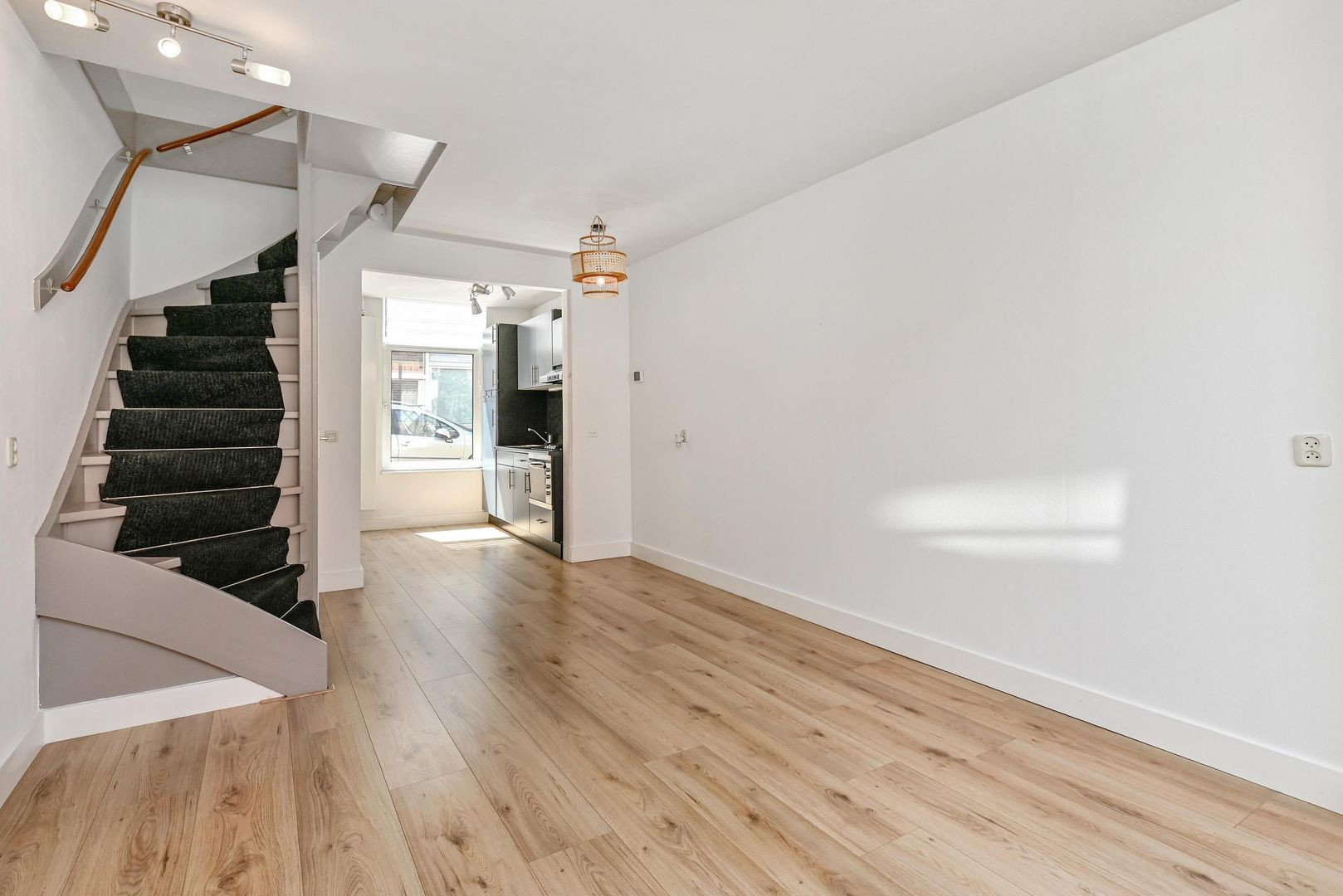 Tussenwoning te koop: Carthuyzerstraat 2, Delft