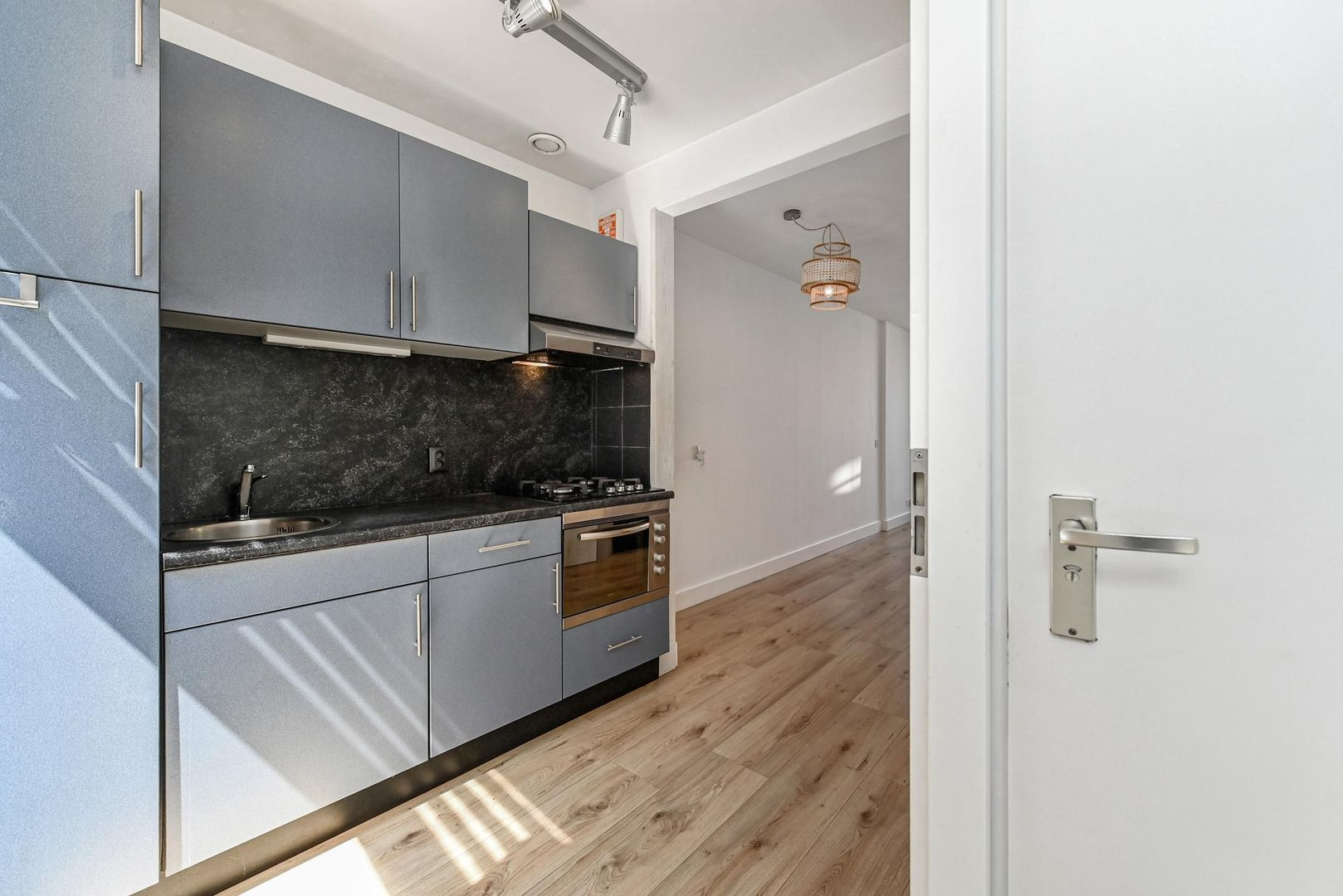 Tussenwoning te koop: Carthuyzerstraat 2, Delft