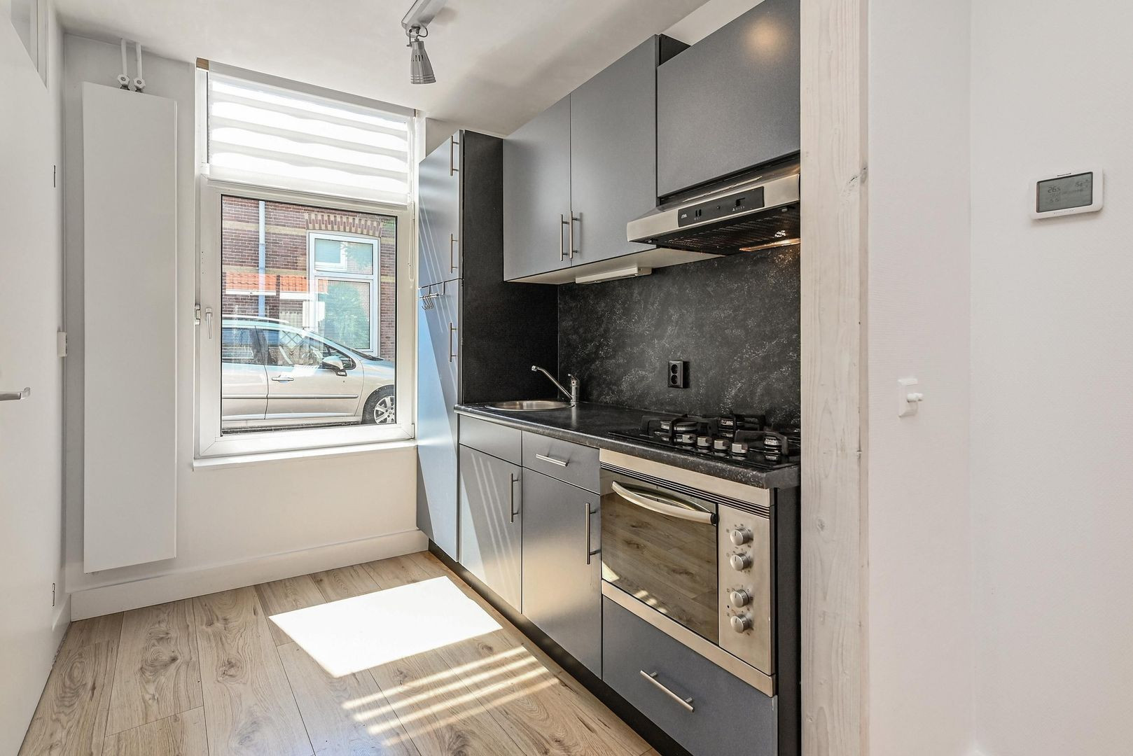 Tussenwoning te koop: Carthuyzerstraat 2, Delft