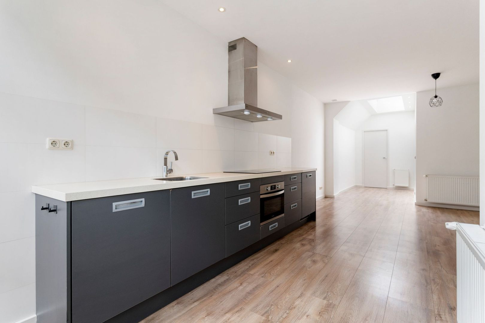 Tussenwoning te koop: Pootstraat 60, Delft