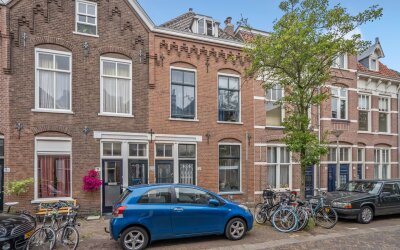 Warmoezierstraat 13