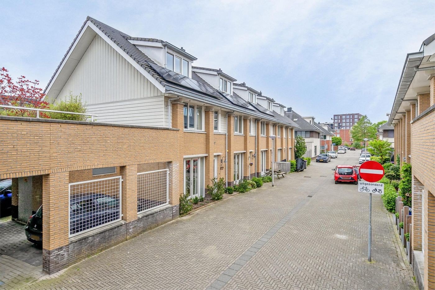 Tussenwoning te koop: Moutmolen 1, Delft