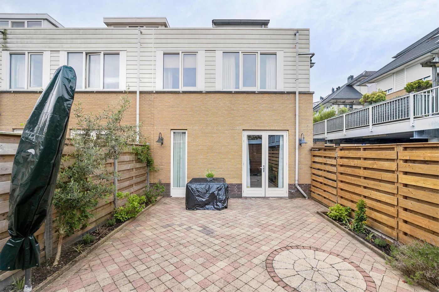 Tussenwoning te koop: Moutmolen 1, Delft