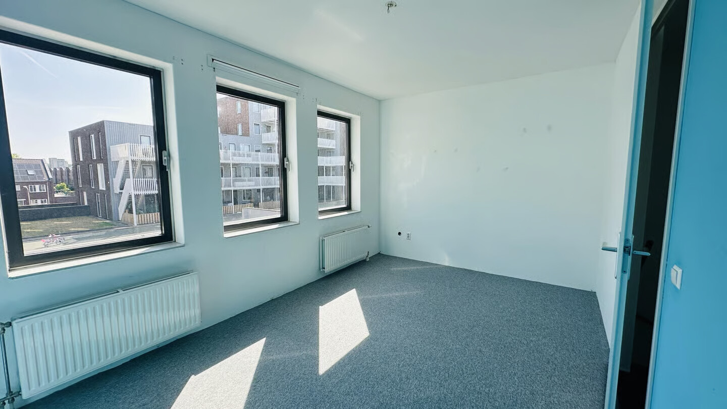Tussenwoning te koop: Zuiddijk 22, Delft