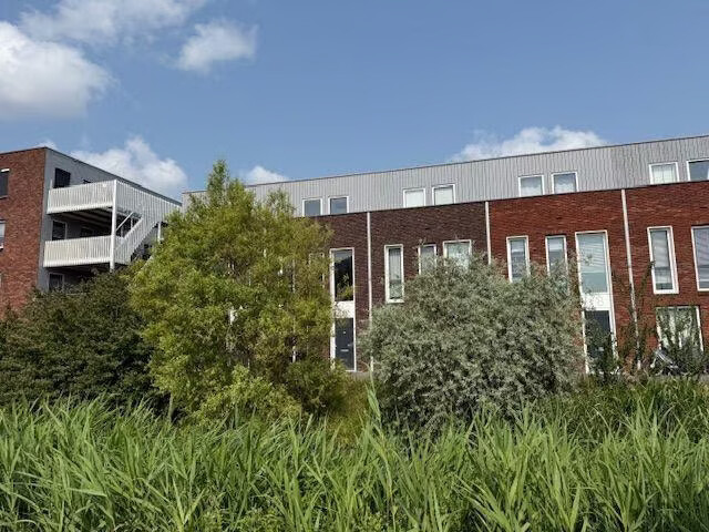 Tussenwoning te koop: Zuiddijk 22, Delft