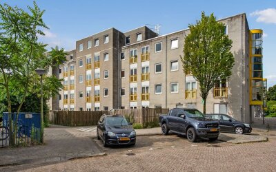 Derde Werelddreef 83