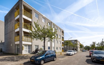 Derde Werel. 140